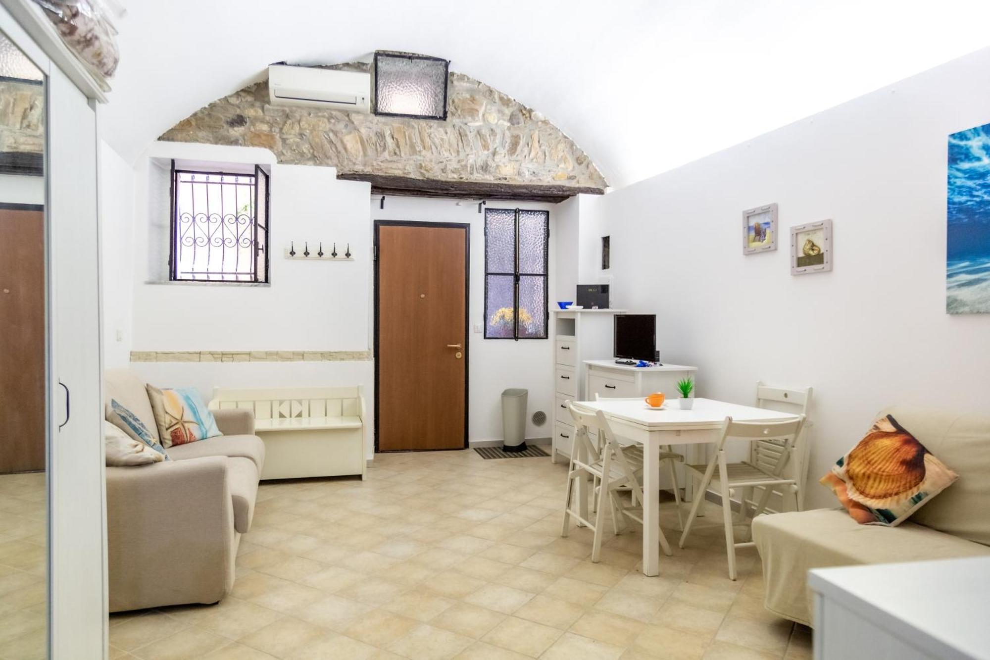 Апартаменти 216B - Monolocale Lapigna Sanremo, Centro Storico Екстер'єр фото